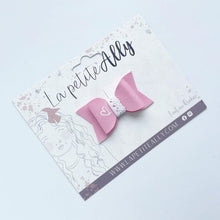 Charger l'image dans la galerie, Boucle cuirette petit coeur - Rose
