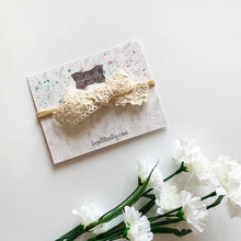Charger l'image dans la galerie, Dentelle beige
