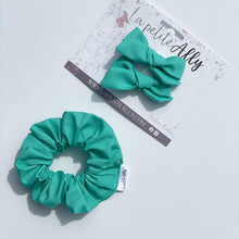 Charger l'image dans la galerie, Bébé bouclette Turquoise
